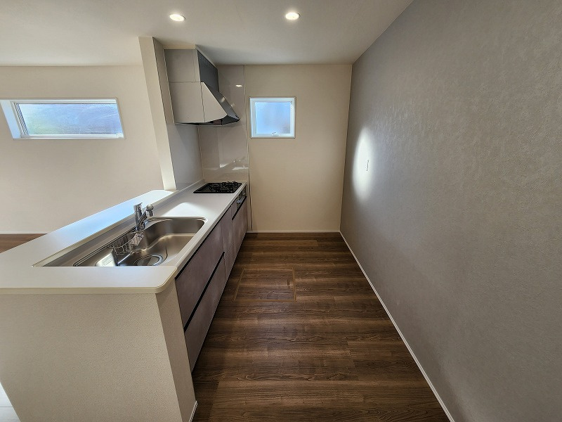 小牧市間々本町　新築戸建　2号棟のキッチン|キッチンでお料理をお楽しみください