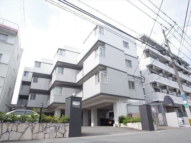 オリンピアマンション高宮の外観