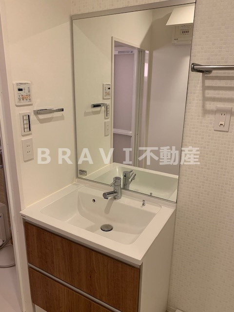 REIOS谷町（レイオス谷町）　BRAVI不動産の独立洗面台|【レイオス谷町】独立洗面化粧台付き
