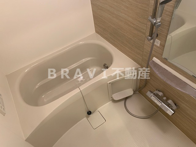 REIOS谷町（レイオス谷町）　BRAVI不動産の浴室|【レイオス谷町】きれいなお風呂です
