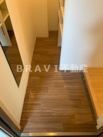 REIOS谷町（レイオス谷町）　BRAVI不動産の玄関|【レイオス谷町】物件の内装です