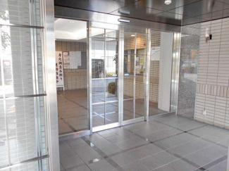 【エントランス】