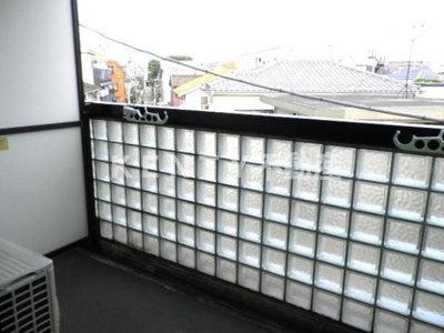 【バルコニー】 | Kビル | お洗濯にも便利なバルコニー付き