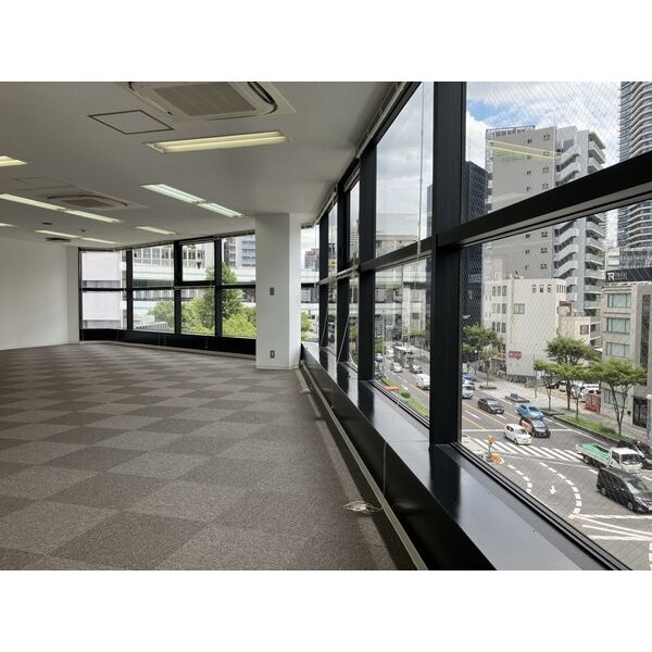 若杉西梅田ビルの内装