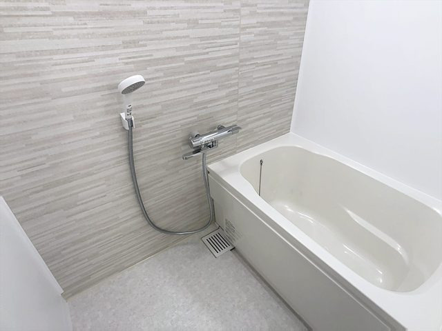 グランディール三和の浴室