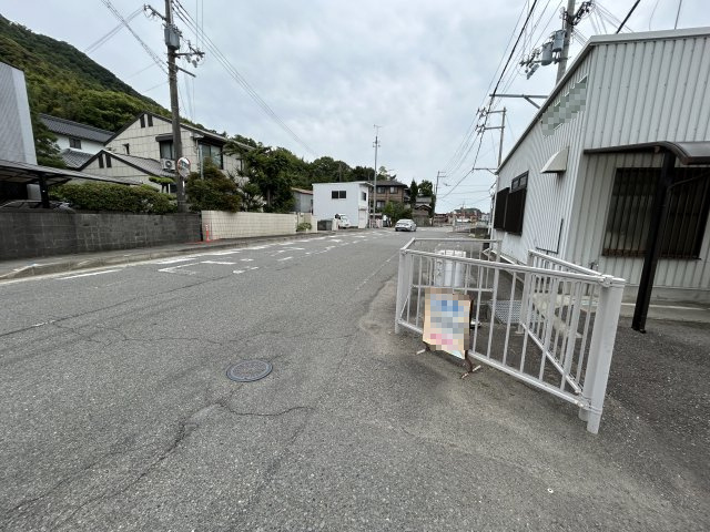 海南市岡田・店舗・54681の周辺