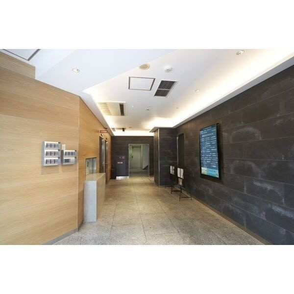 大阪市都島区東野田町１丁目の事務所のロビー