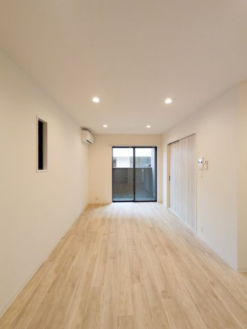 グランリオ百年橋の居間・リビング