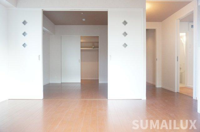 オーラ水前寺の居間・リビング