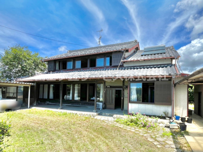 【外観】 | 磐田市豊岡　農家中古住宅倉庫蔵併設 | 物件の外観です