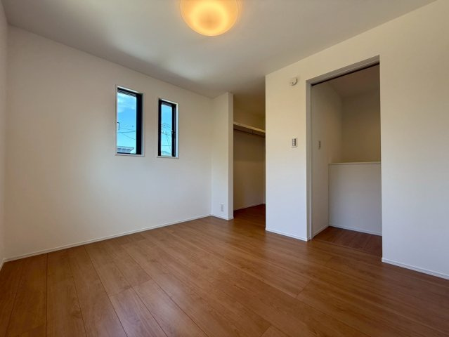 高知市一宮東町（新築）の洋室|寝室にはウォークインクローゼットがあります！