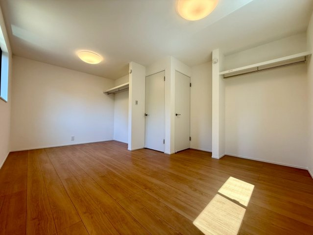 高知市一宮東町（新築）の洋室|将来は区切って２室に分けることができます☆