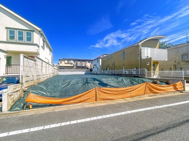 【最終１区画】宅地分譲［世田谷区下馬３丁目］の前面道路含む現地写真|【建築条件ございません】
お好きなハウスメーカーでの建築が可能です！