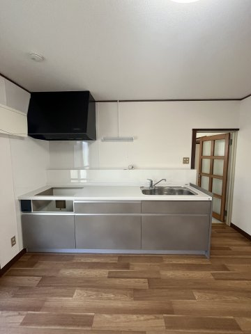 山形市大字青野鷺ヶ森1304-134のキッチン