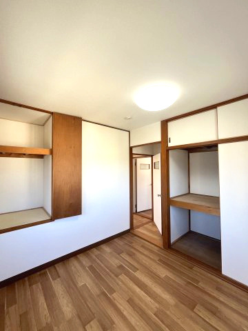 山形市大字青野鷺ヶ森1304-134の洋室|9/19撮影
2F洋室①