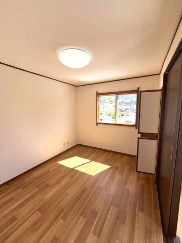 山形市大字青野鷺ヶ森1304-134の洋室|9/19撮影
2F洋室②