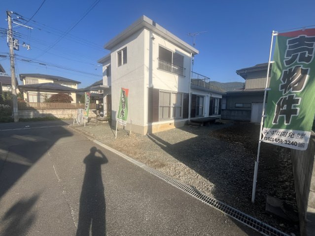 山形市大字青野鷺ヶ森1304-134の外観|10/30撮影
前面道路は交通量が多くないので安心です☆