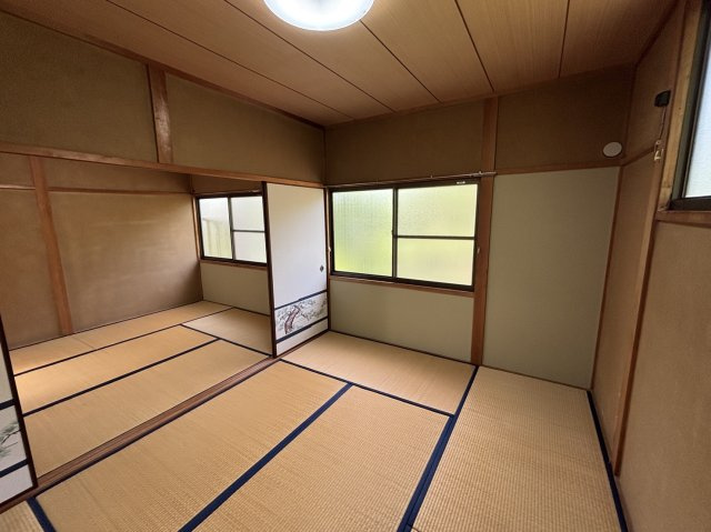 呉市焼山桜ヶ丘３丁目の一戸建ての和室