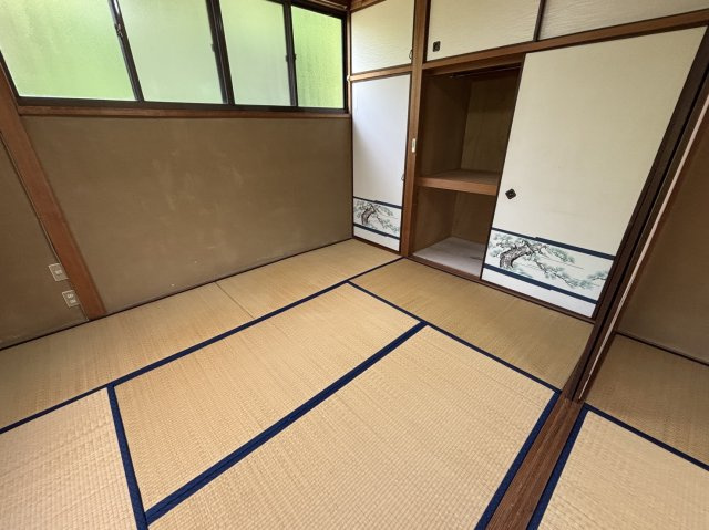 呉市焼山桜ヶ丘３丁目の一戸建ての和室