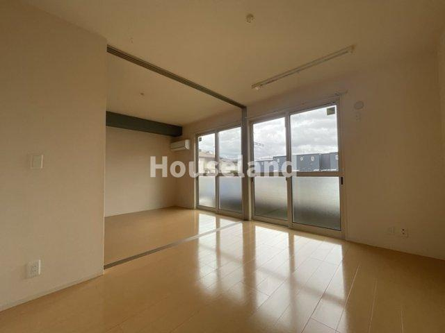 コーラルヴィラ 松島Ⅱの居間・リビング