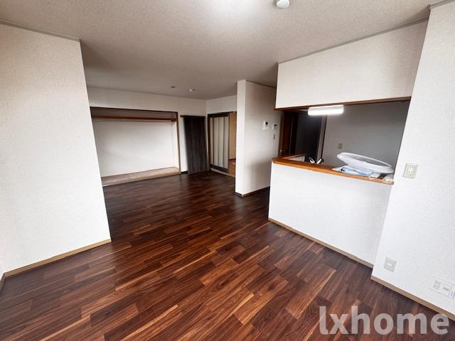 プチ・ロワイヤルの居間・リビング|ゆったり過ごせる居間です