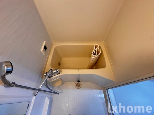 プチ・ロワイヤルの浴室|日々の疲れを癒すお風呂付です