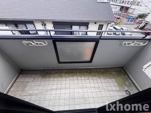 プチ・ロワイヤルのバルコニー|陽当たり良好なバルコニーです