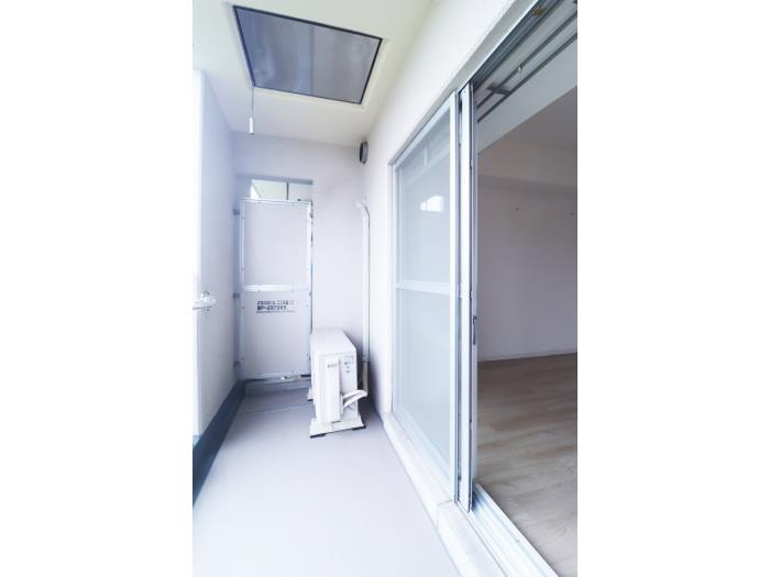 【バルコニー】