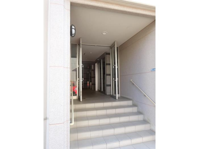 【エントランス】