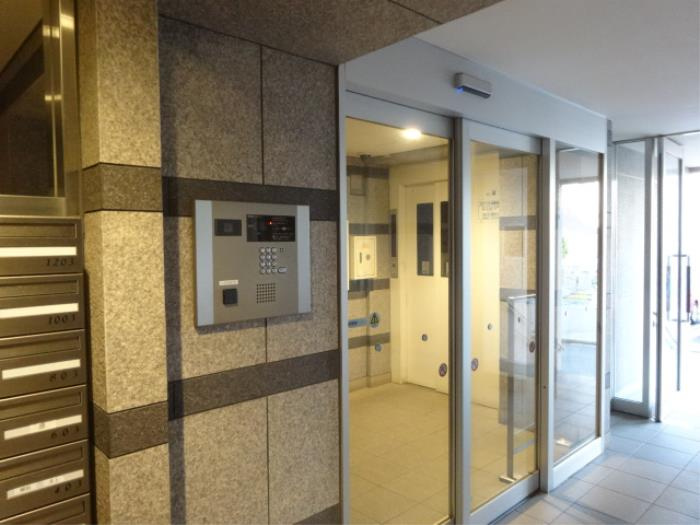 【TVモニター付きインターフォン】