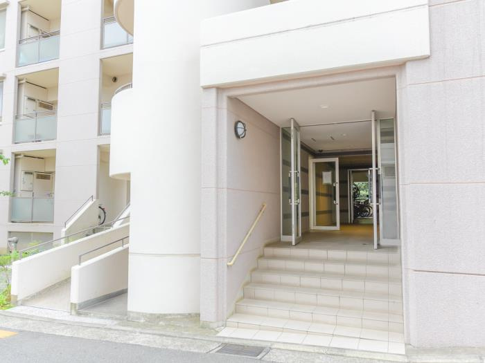 【エントランス】