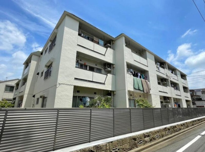 【外観】 | メゾンエトワール　14795 | 3階建てのマンションです(*^^*)