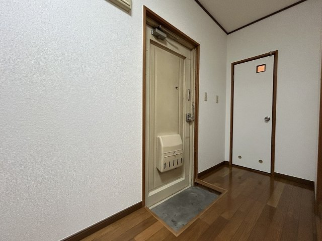 コーポはりまや2の玄関