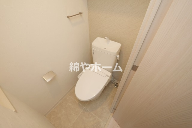 Metrosa深江橋のトイレ|ゆったりとした空間のトイレです