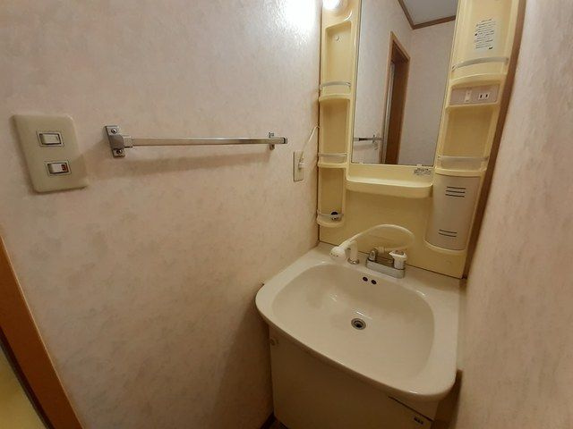 ペリプエストⅠ番館の洗面所