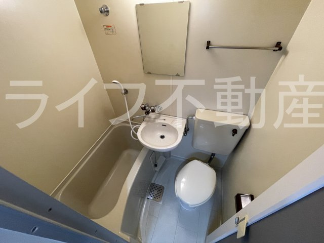 レオパレス東花園第3の浴室|お風呂です