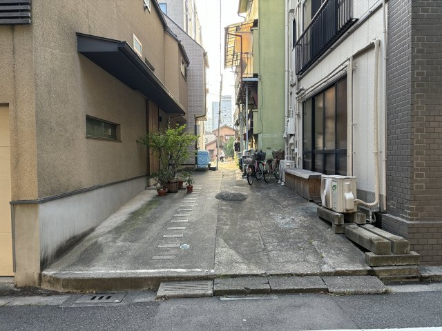 前面道路➀