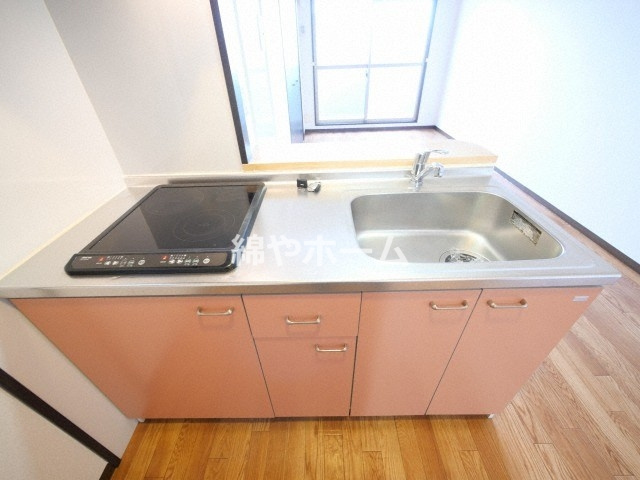 カシェット緑橋のキッチン|コンパクトなキッチンで掃除もラクラク