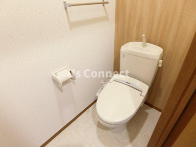 【トイレ】 | リビングタウン将監Ｂ | 温水洗浄便座付きのトイレ。