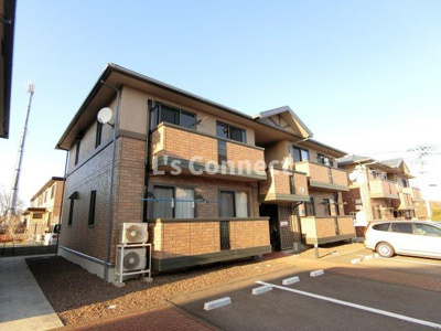 【外観】 | リビングタウン将監Ｂ | ２００３年築のアパートです。