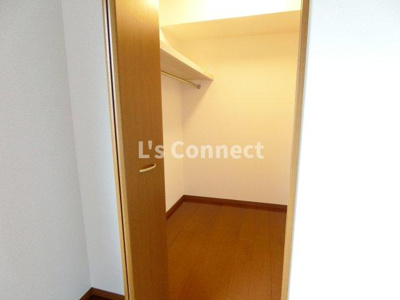 【収納】 | リビングタウン将監Ｂ | ウォークインクローゼットでお荷物もすっきり収納。