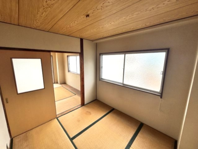 王子コーポの和室