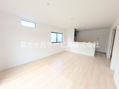 【居間・リビング】 | 磐田市福田 5期 新築一戸建て 1号棟 | リビングです