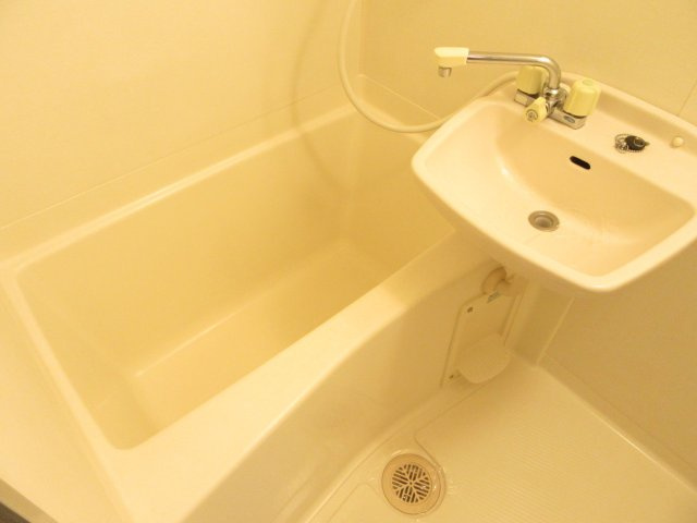 クロスステージ笹丘の浴室