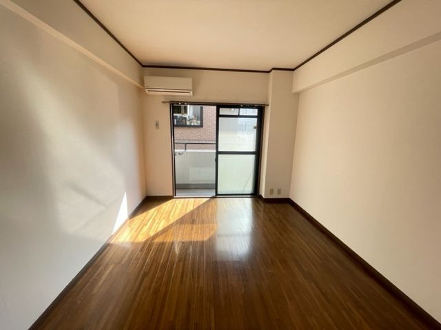 エステートモア白金2の居間・リビング