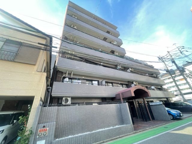 エステートモア白金2の外観