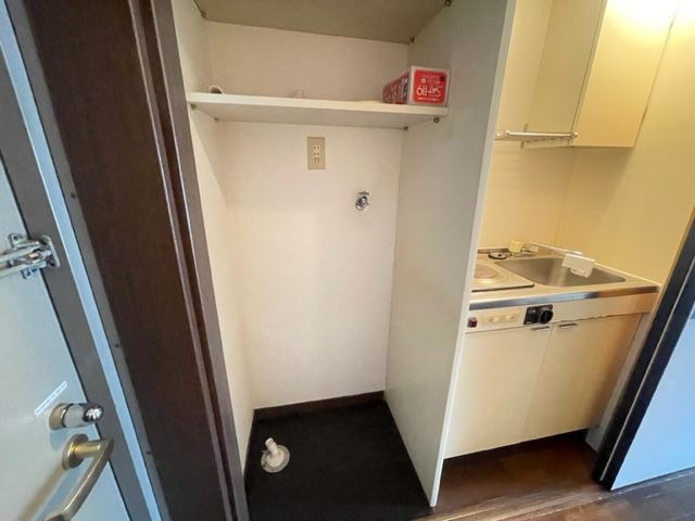 エステートモア白金2の玄関