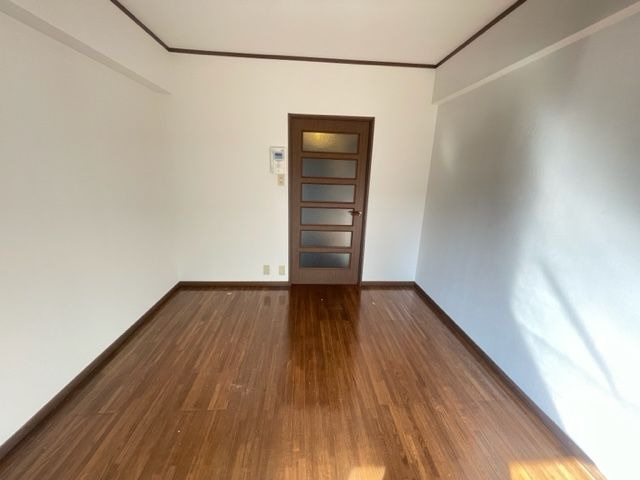 エステートモア白金2の居間・リビング