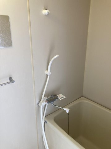 コートビレッヂ輝国の浴室