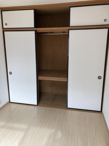 コートビレッヂ輝国の収納